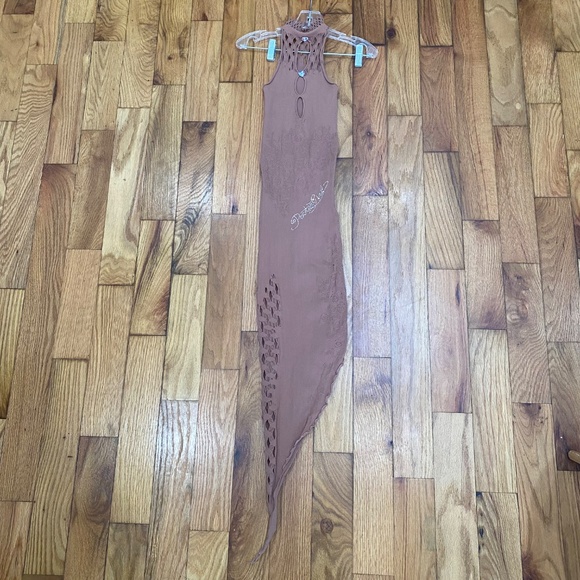 POSTER GIRL Dress - Picture 2 of 7